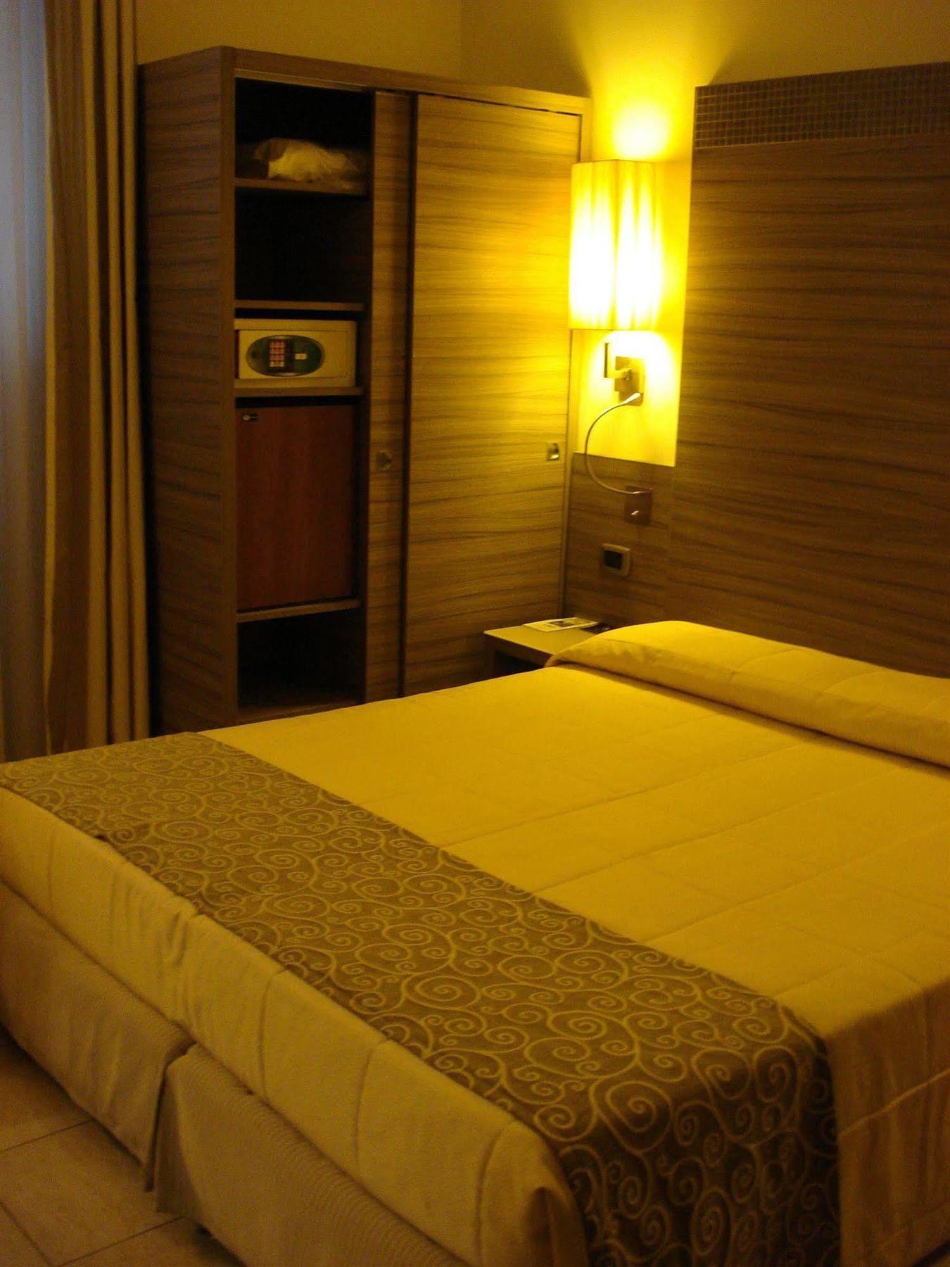 Morrisson Exclusive Rooms Рим Экстерьер фото